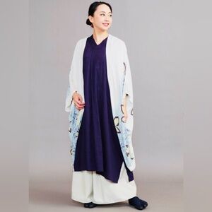 Cardigan UV Cut Kimono (White Kiku)